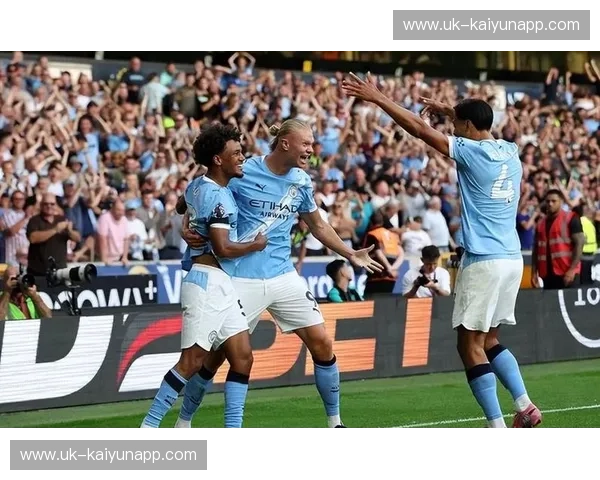 英超巅峰对决：曼城Vs热刺，谁能在伊蒂哈德的硝烟中带走三分？